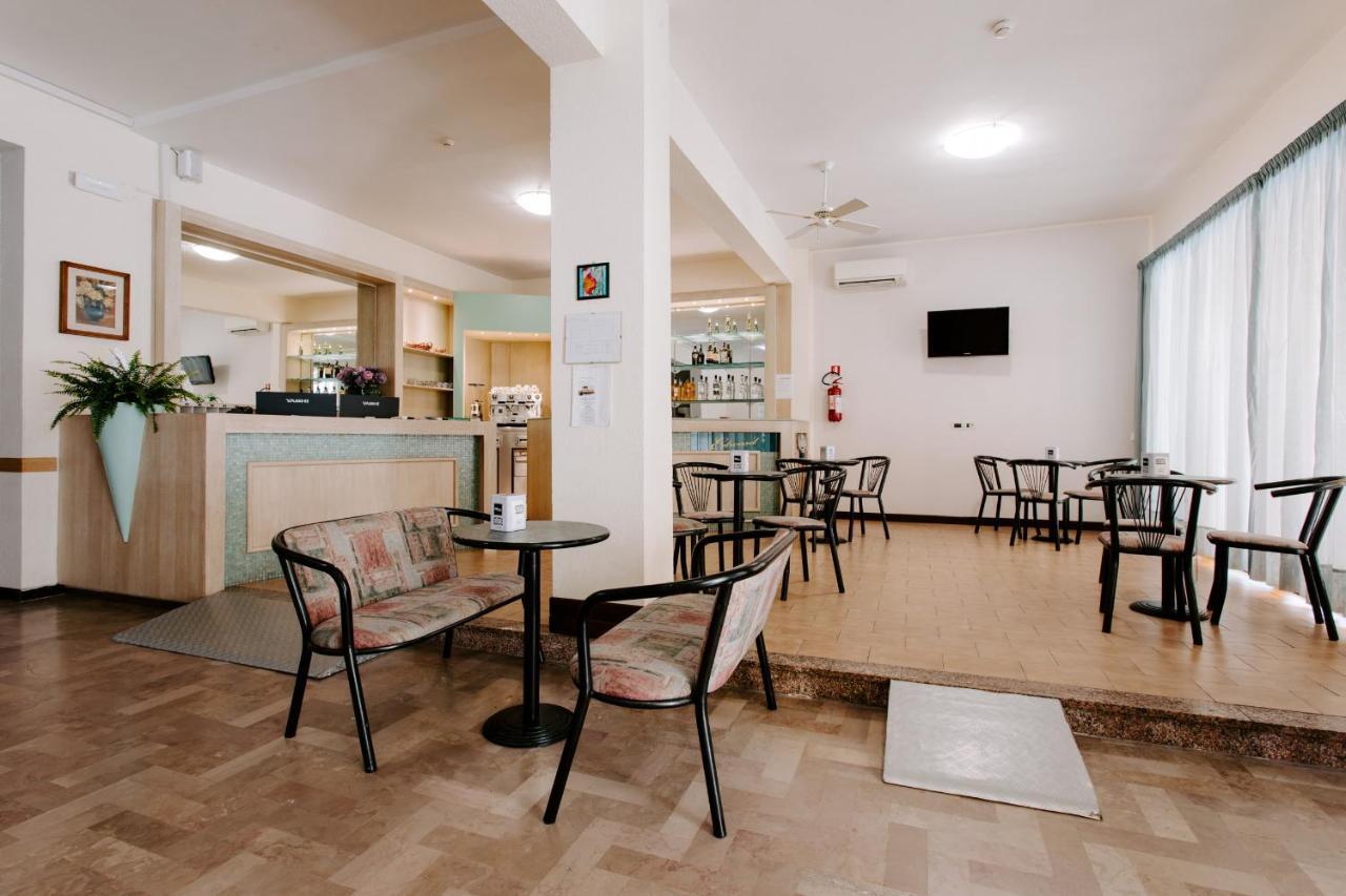 Hotel Edward Bellaria-Igea Marina Ngoại thất bức ảnh