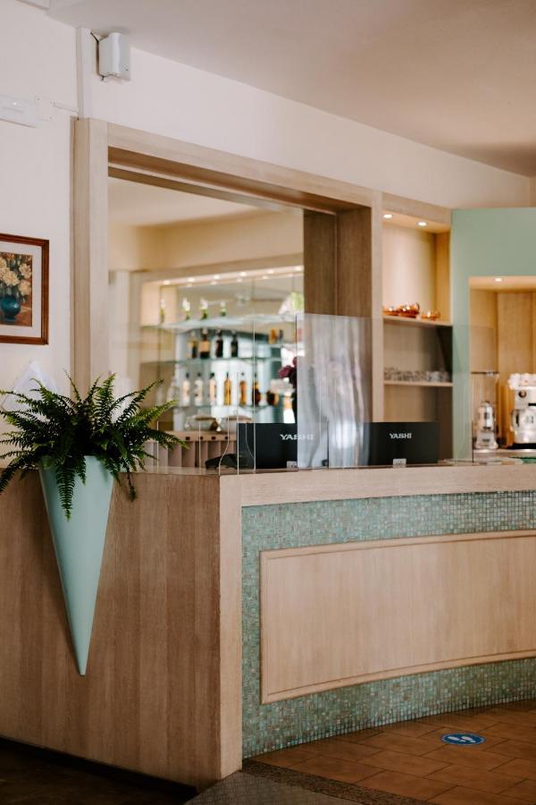 Hotel Edward Bellaria-Igea Marina Ngoại thất bức ảnh