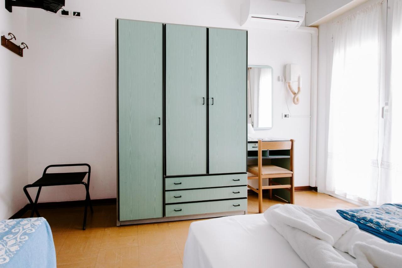 Hotel Edward Bellaria-Igea Marina Ngoại thất bức ảnh