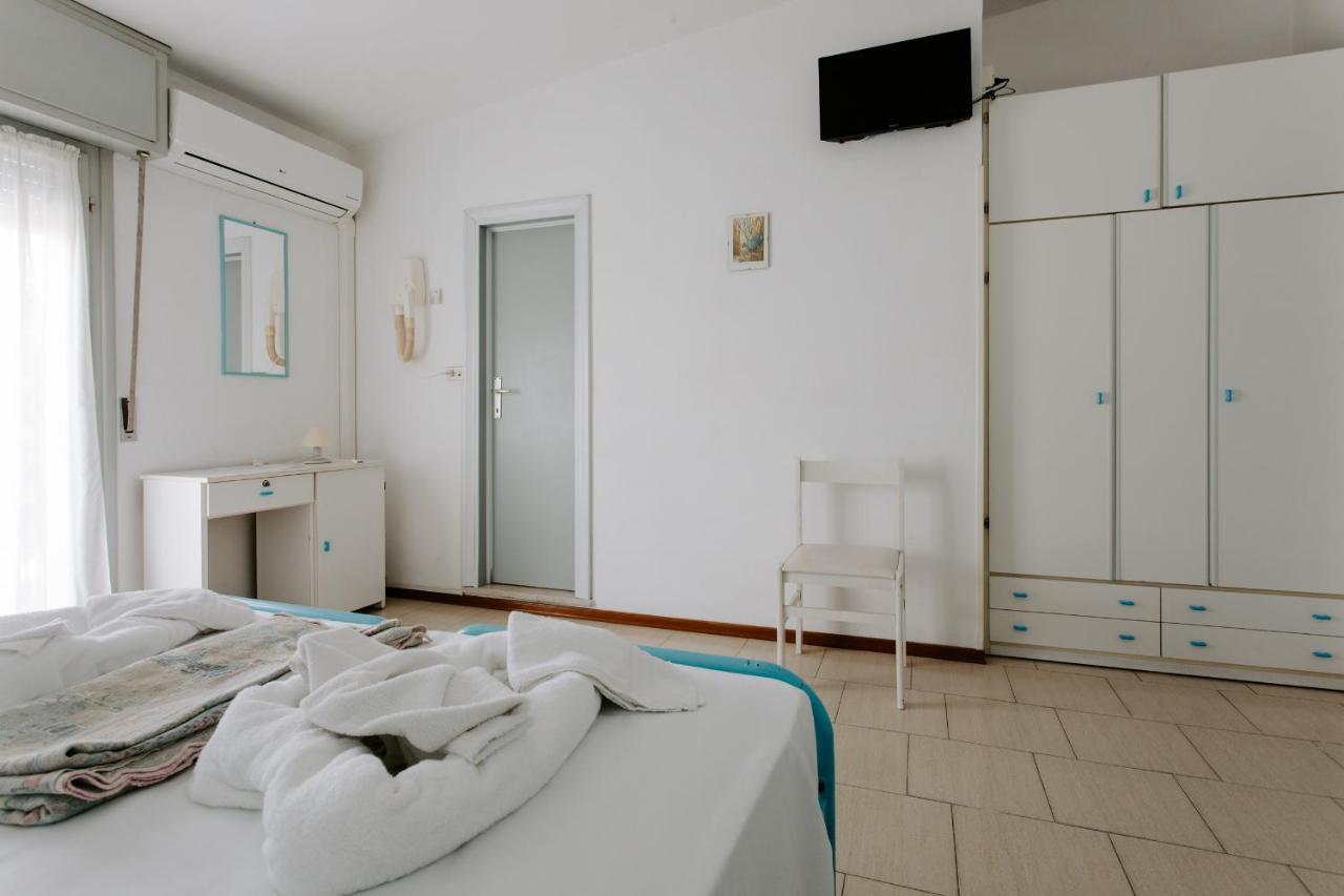Hotel Edward Bellaria-Igea Marina Ngoại thất bức ảnh