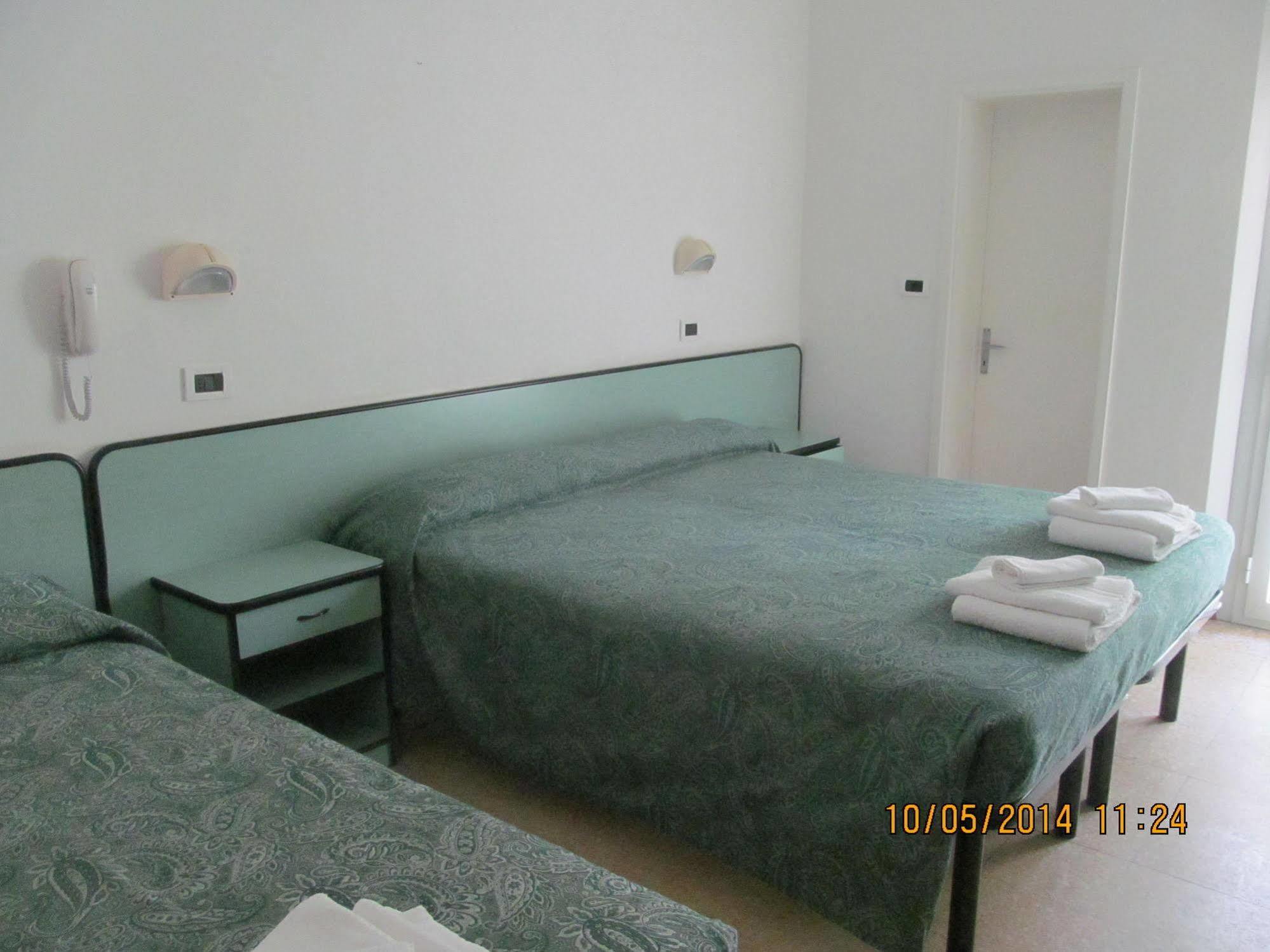 Hotel Edward Bellaria-Igea Marina Ngoại thất bức ảnh